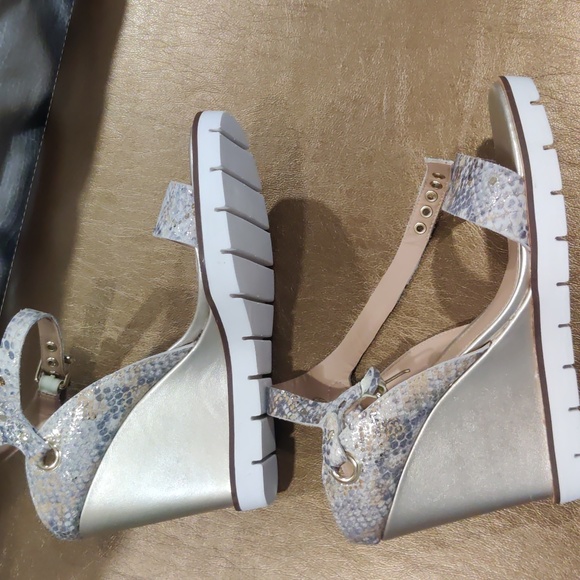 Wedges - Picture 3 of 4